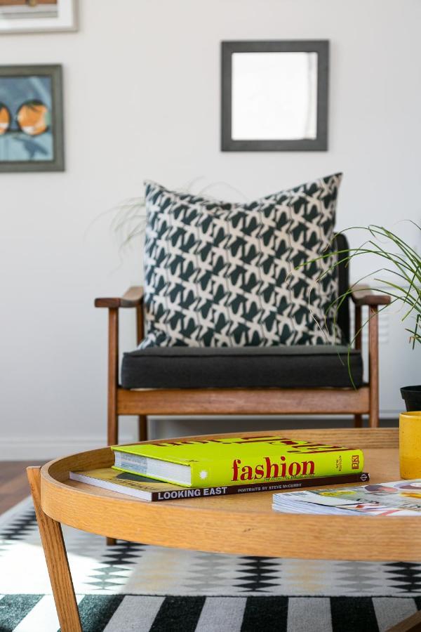 Appartement #705 Cartwright - Retro Chic *